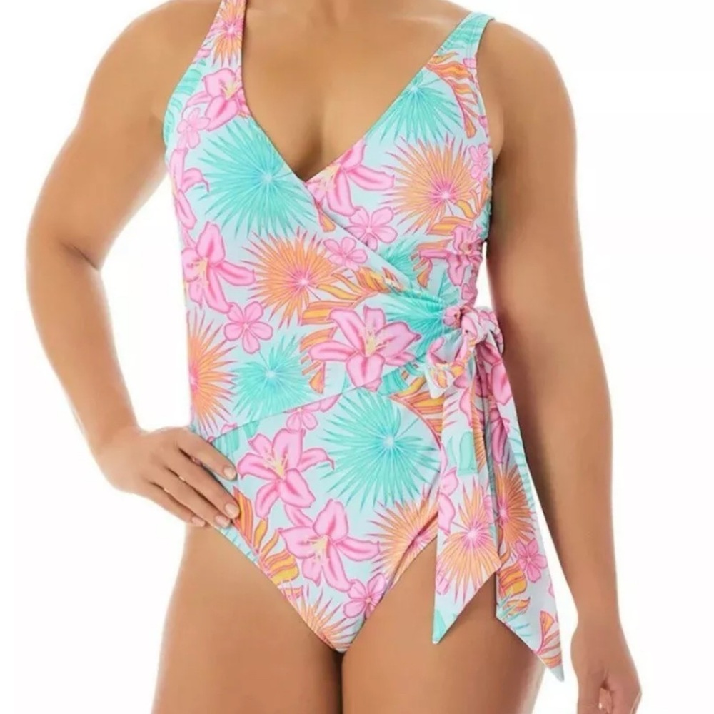 NEW MM‎ Tropical One Piece Swimsuit